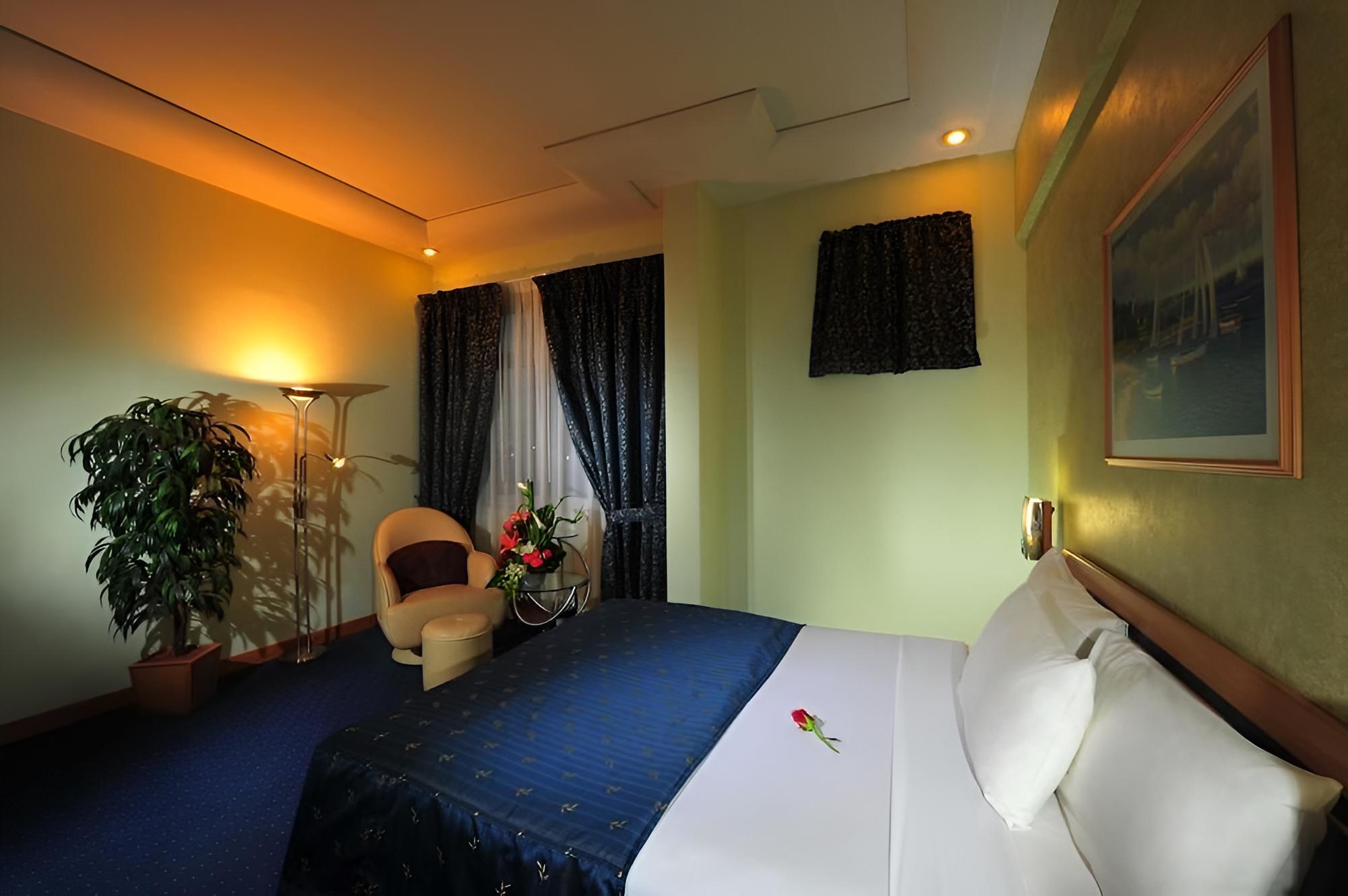 Family Double Room, Multiple Beds, Non Smoking