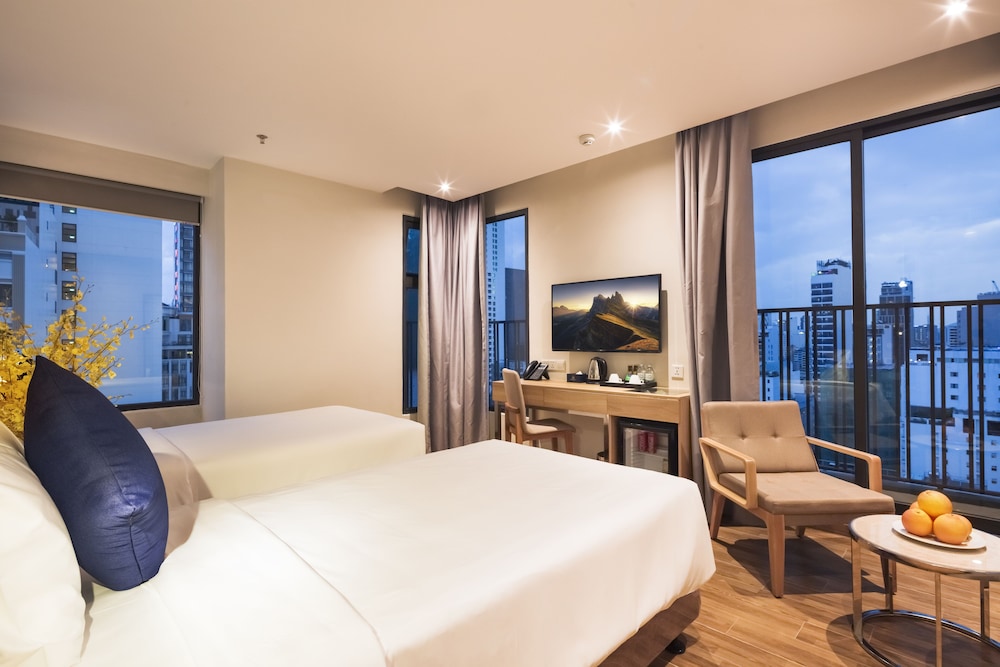 Executive Double or Twin Room, Balcony, Tower photo 1