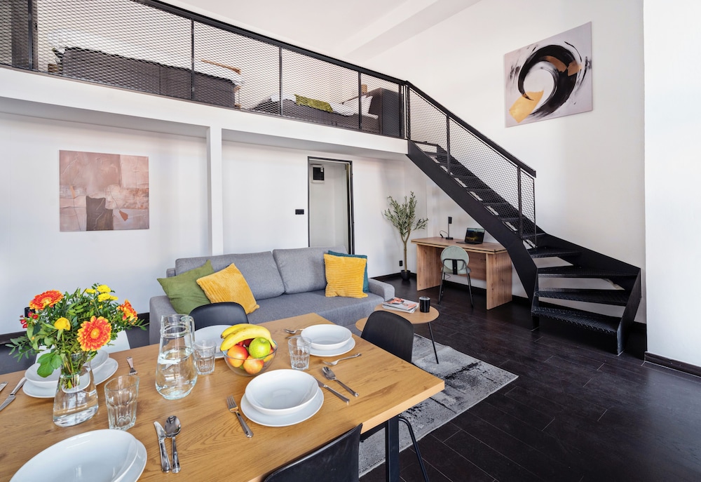 Comfort Apartment, Courtyard View