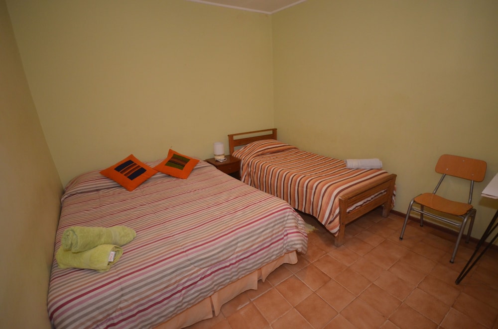 Triple Room, Multiple Beds, Shared Bathroom photo 2