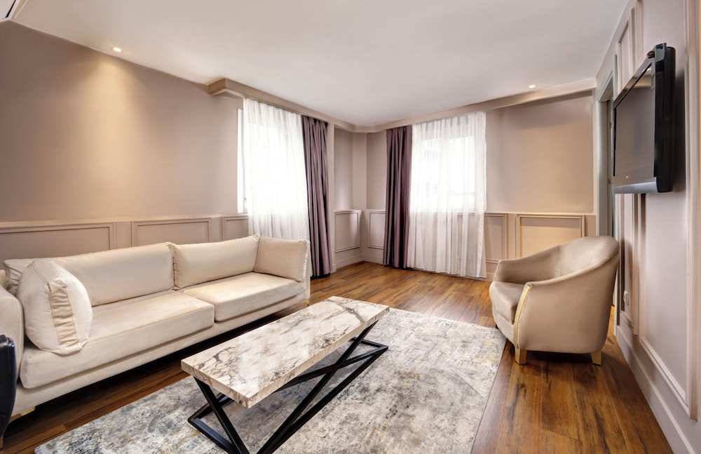 Family Suite, City View photo 3
