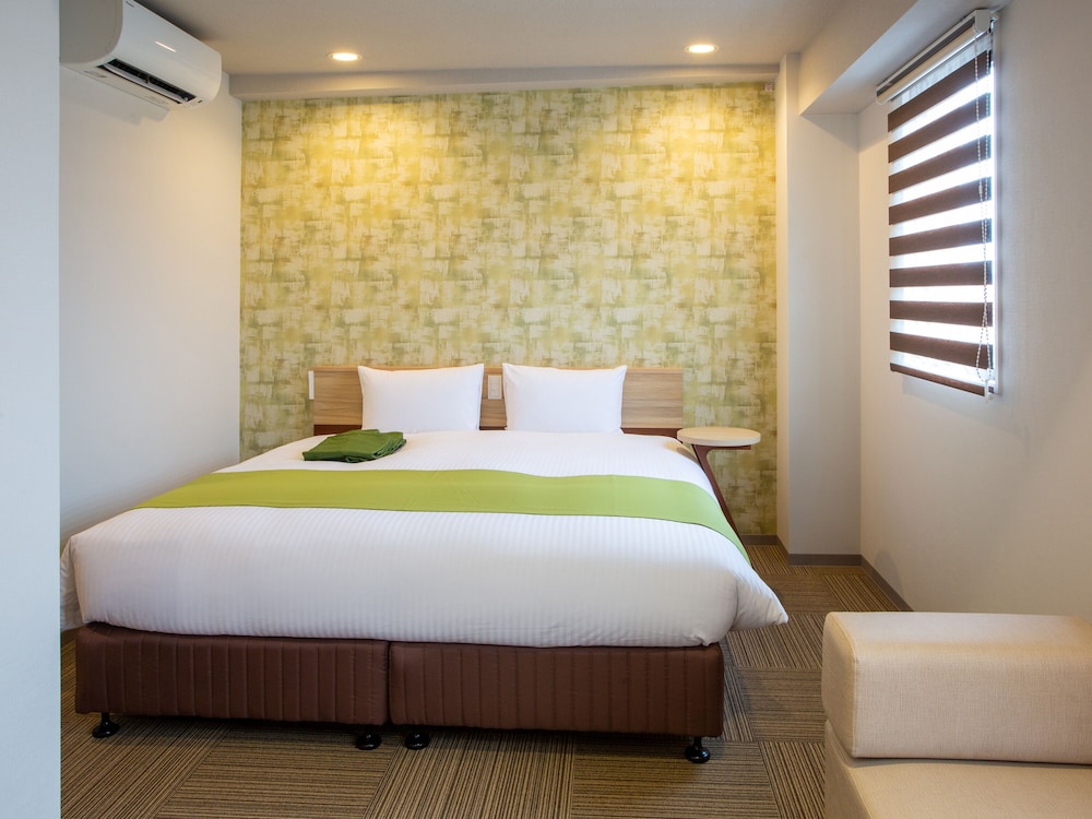 Double Room, Non Smoking - Photo 5