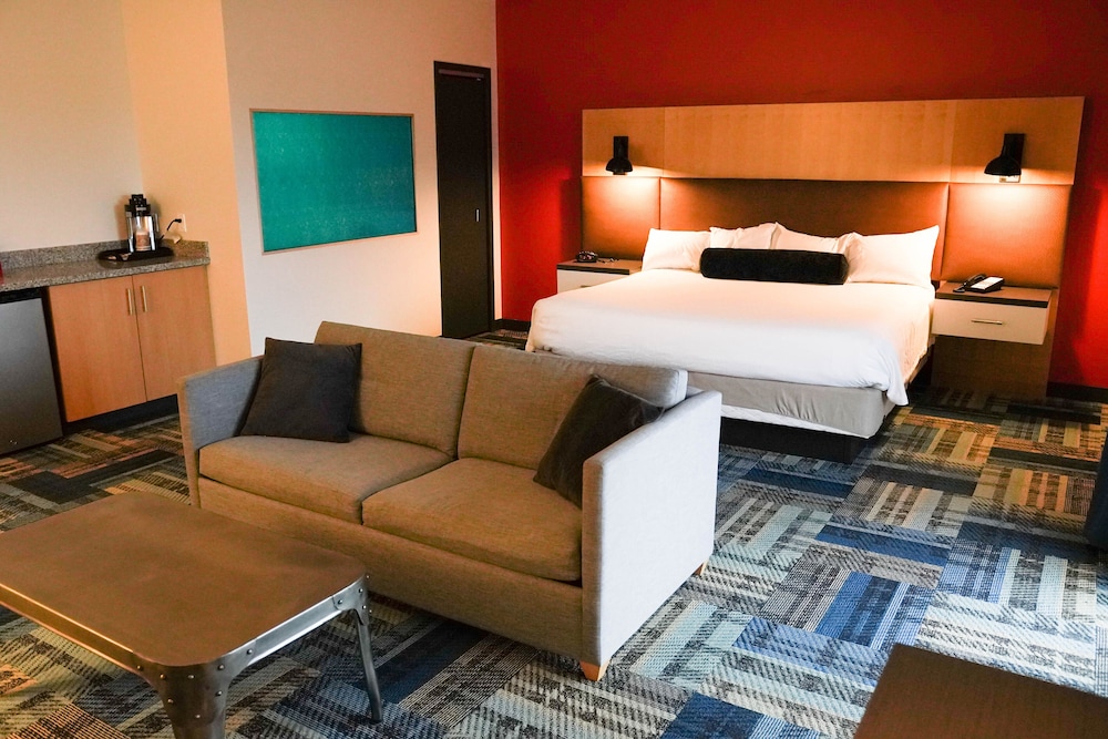 Junior Suite, 1 King Bed photo 1
