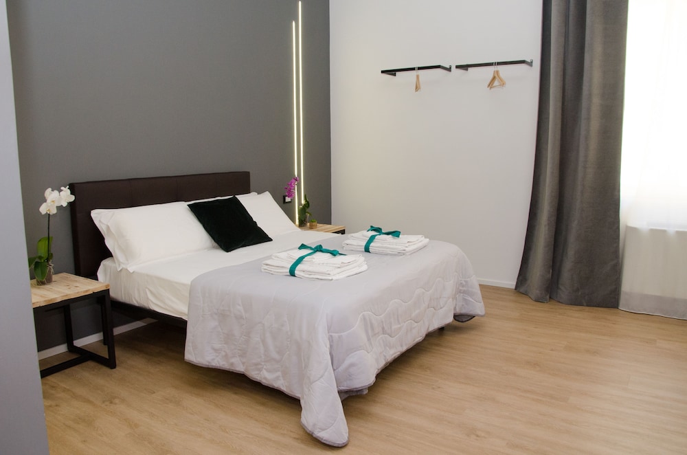 Deluxe Double Room (2) - Photo 1