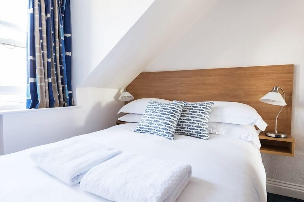 Double Room (Compact) photo 2