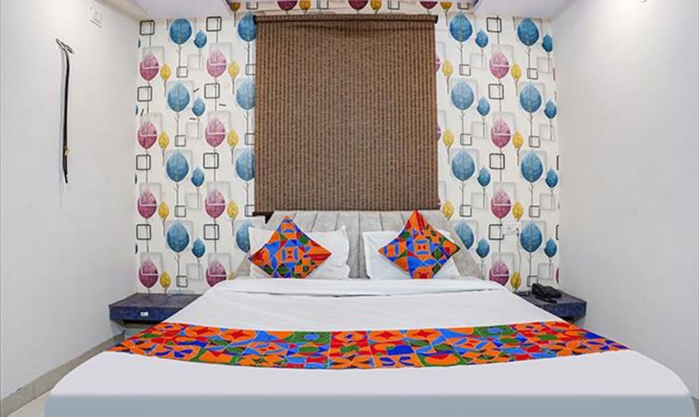 Deluxe Room - Photo 4