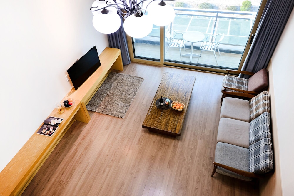 Royal Duplex, 3 Bedrooms, Terrace, Beachfront photo 2