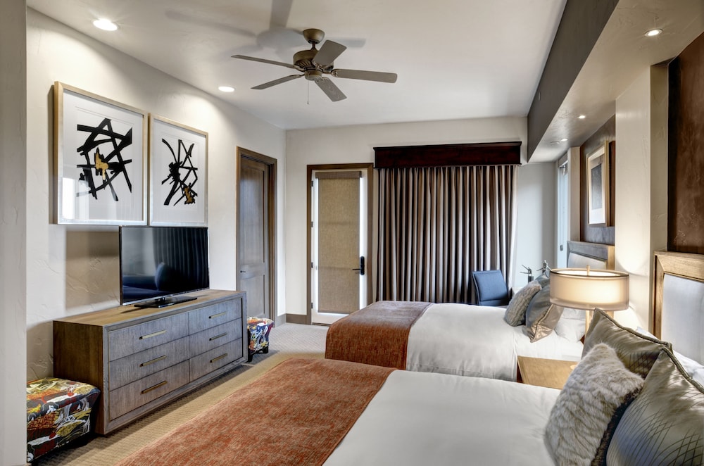 Room, 3 Bedrooms (Casita, 2 Kings 2 Queens) photo 2