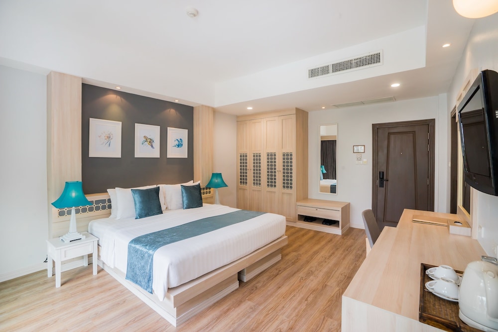 Deluxe Double ( 1 double bed) - Photo 10