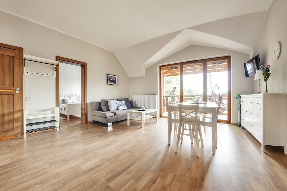 Apartment (32, Orla Bialego 9)