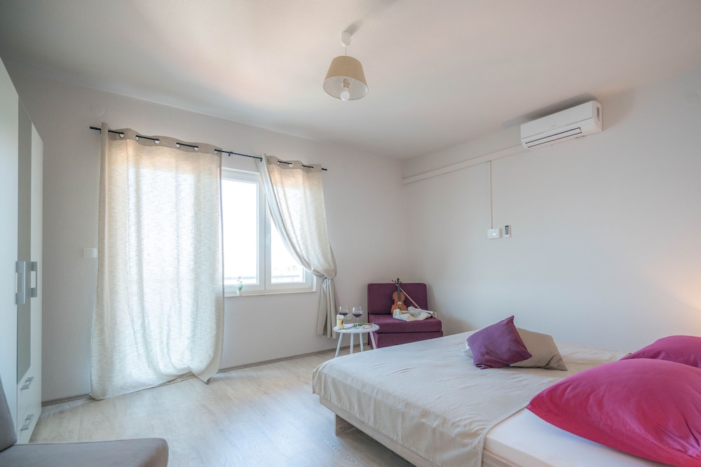 Apartment (A3)