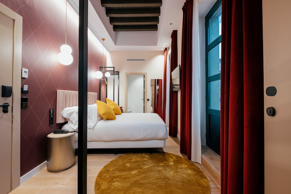 Superior Double or Twin Room - Photo 2