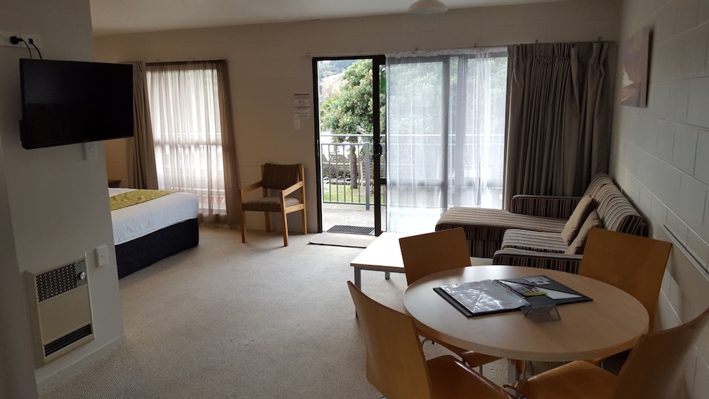 Standard Suite, 1 Bedroom, Kitchen (suite) photo 1