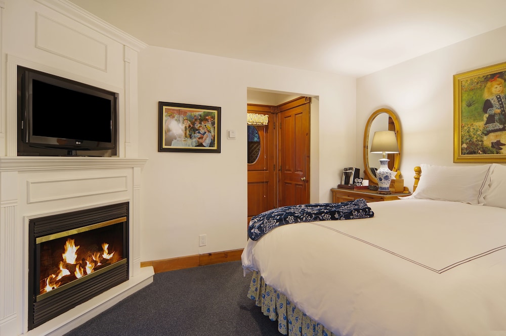 Standard Room, 1 Queen Bed (Renoir) photo 1