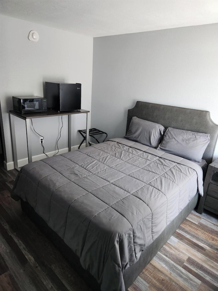 Economy Room photo 2