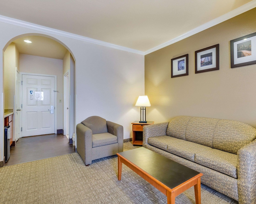 Business Suite, Non Smoking - Photo 1