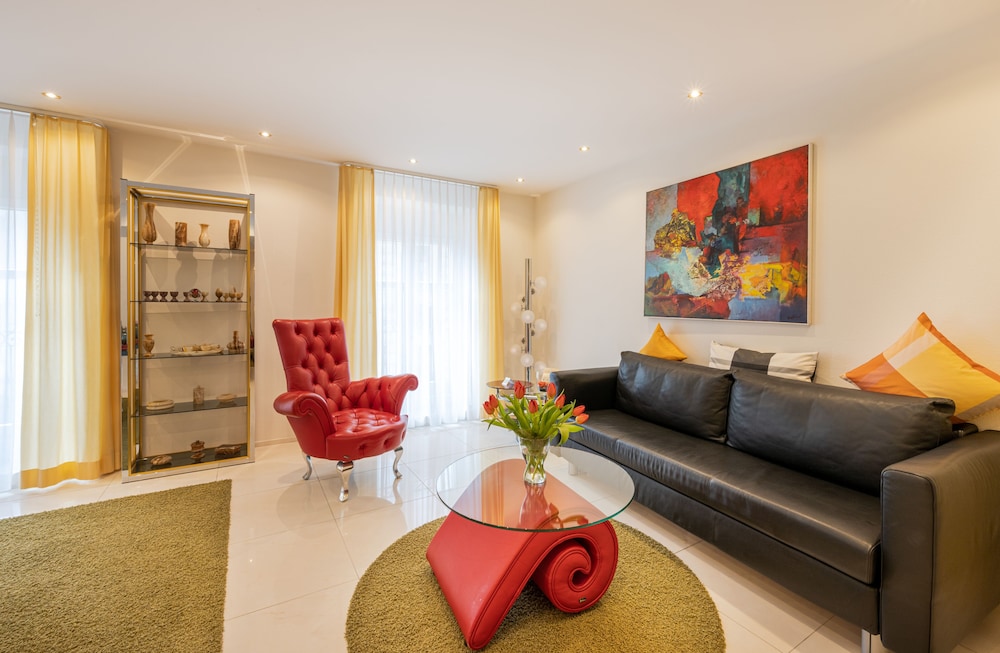 Exclusive Suite, 1 King Bed with Sofa bed, Kitchenette - Photo 17