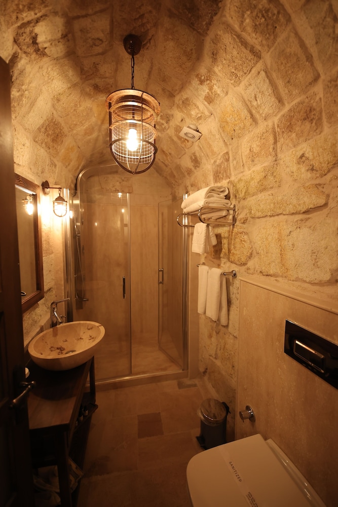 Standard Room - Photo 11