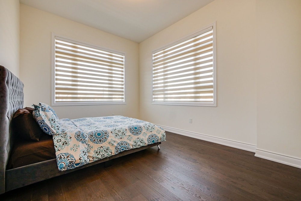 Executive House photo 1