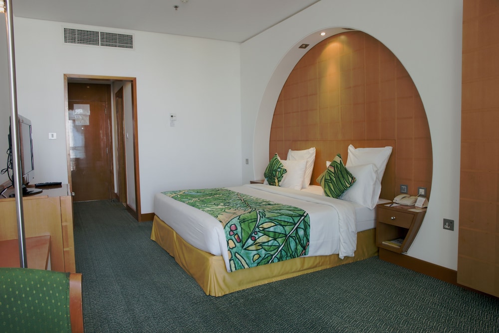 Deluxe Room, 2 Twin Beds photo 3