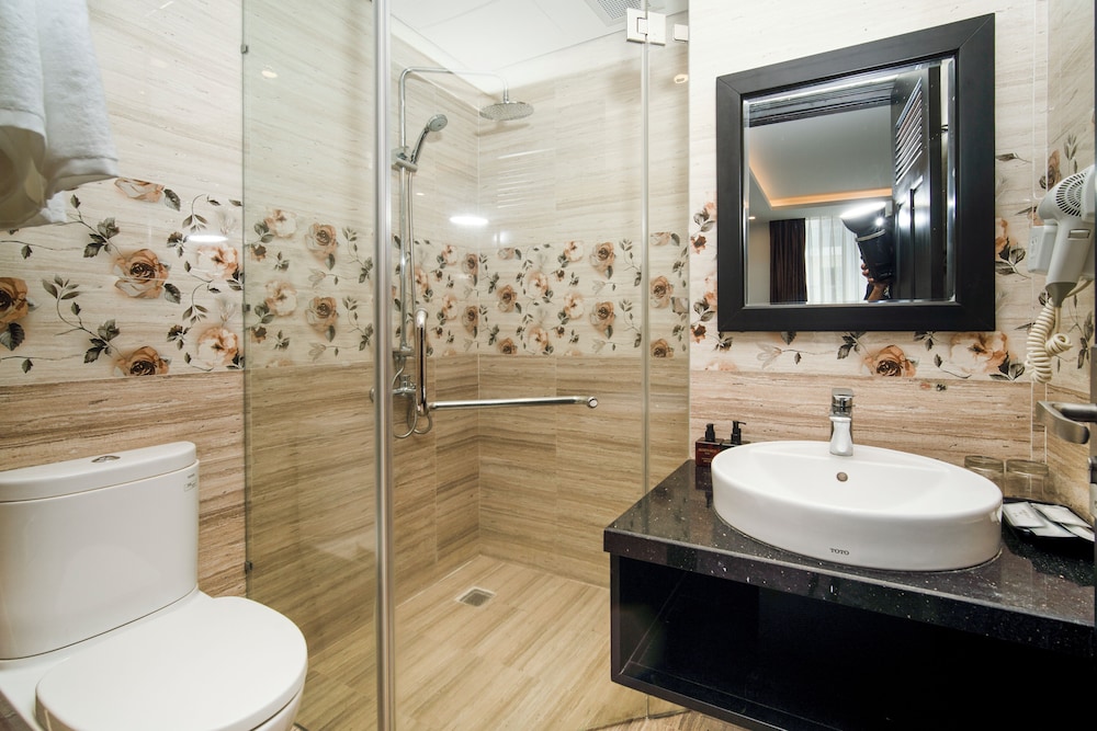 Deluxe Triple Room - Photo 2