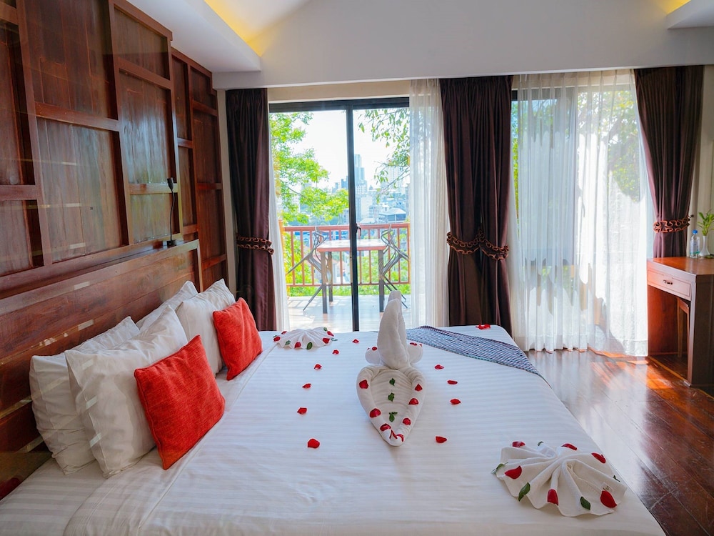 Royal Suite photo 1