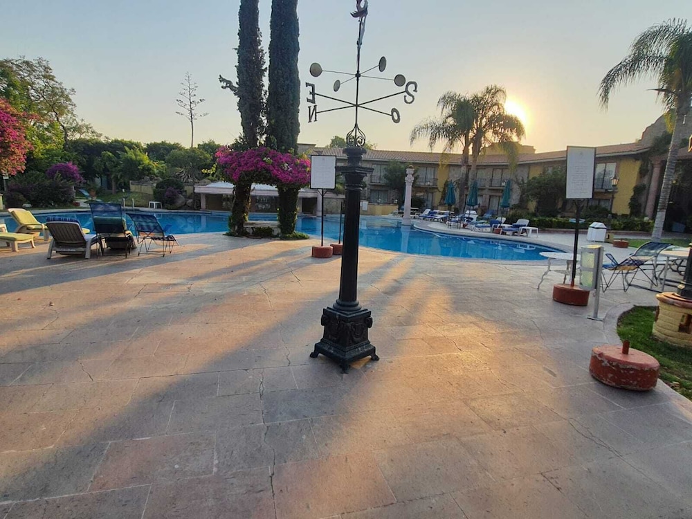 Superior Quadruple Room, 2 Double Beds, Poolside photo 1