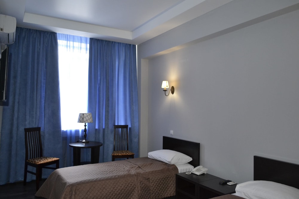 Standard Twin Room photo 3