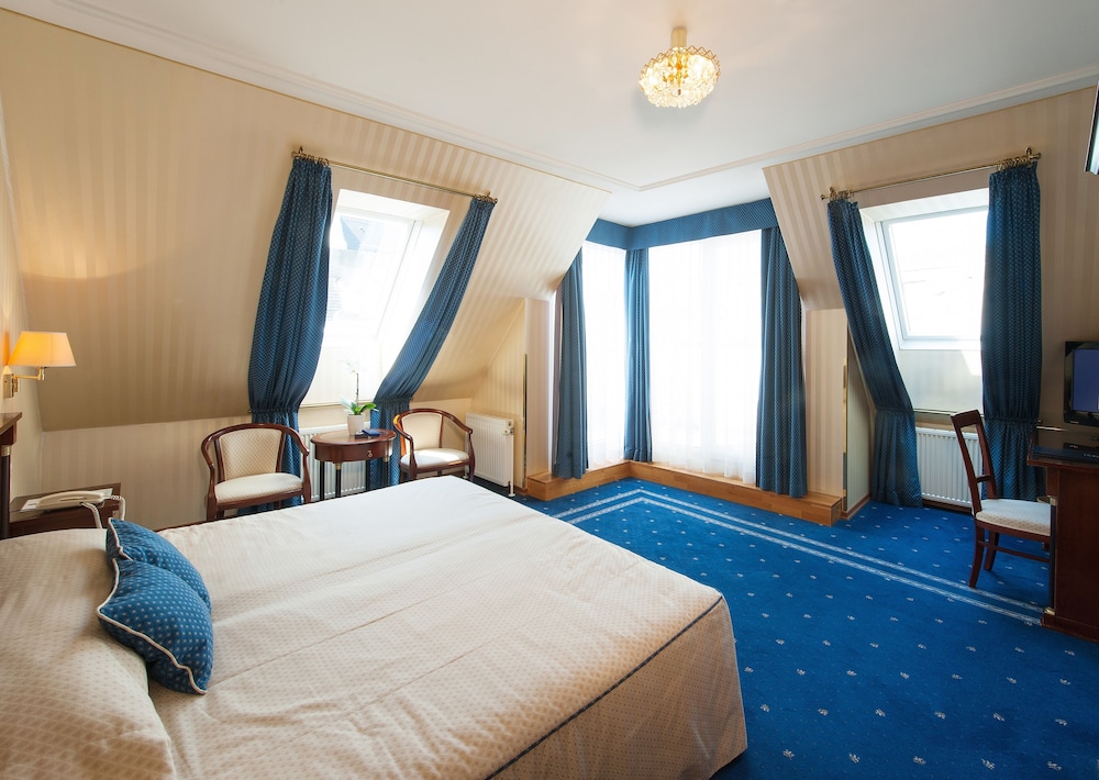 Business Room
