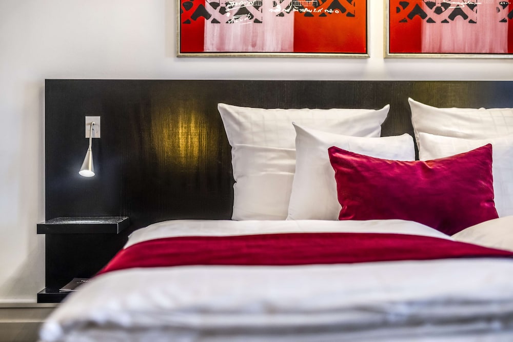 Superior Double Room, 1 King Bed (Plus) - Photo 12