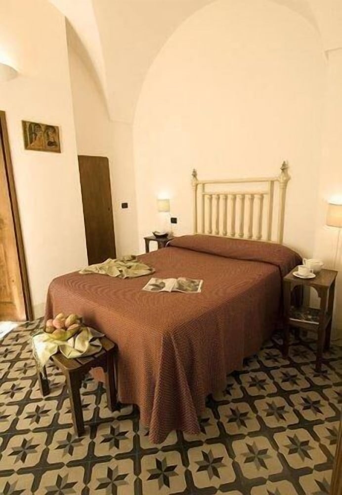 Classic Double Room Single Occupancy with Shower