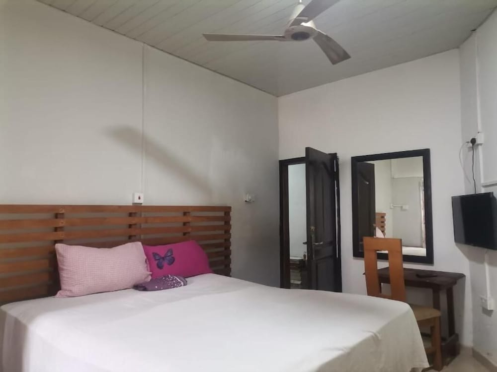 Economy Double Room photo 1