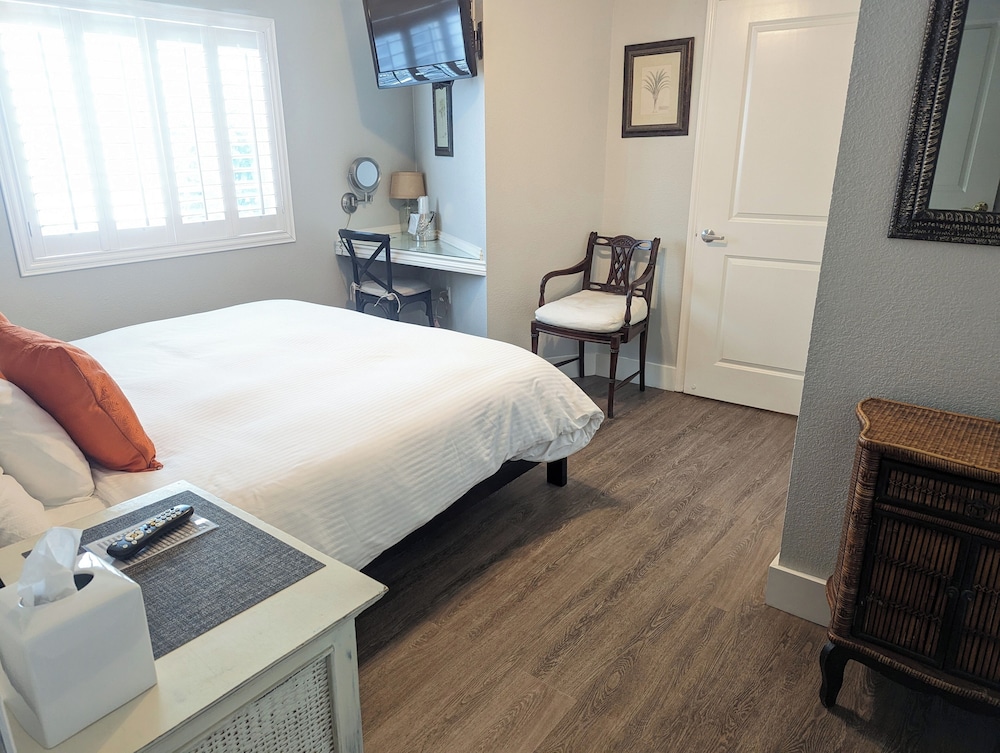 Room (Paradise Island)
