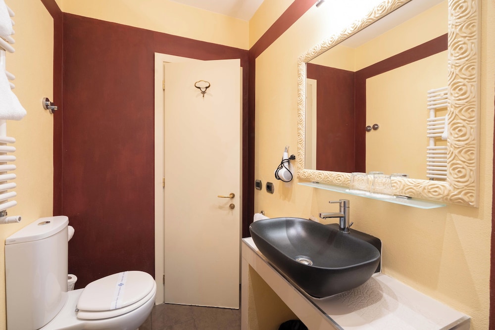 Superior Double or Twin Room photo 2
