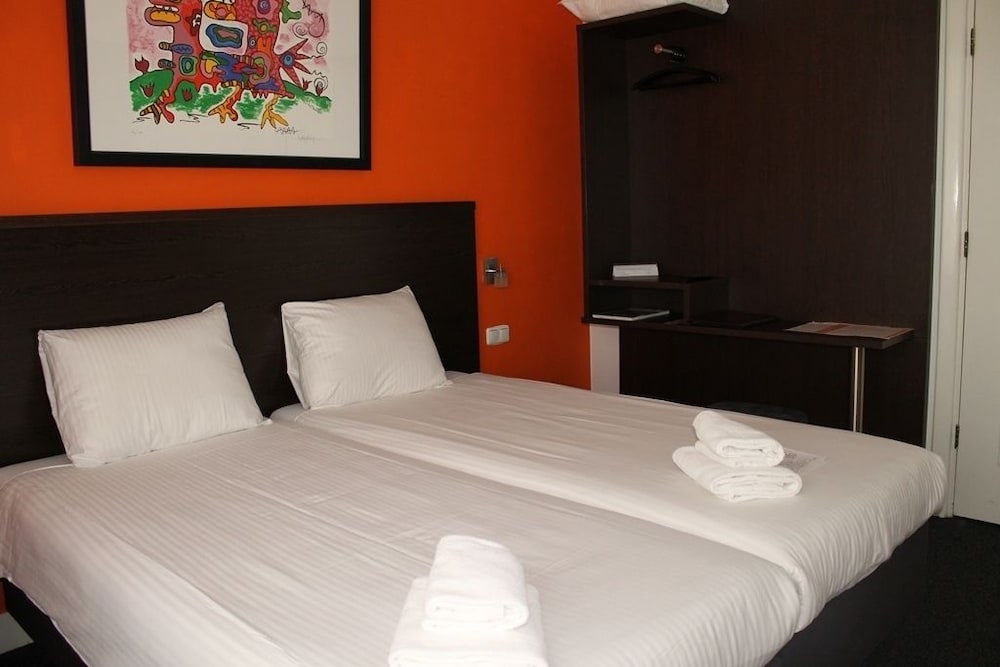 Twin Room (Cosy) photo 3