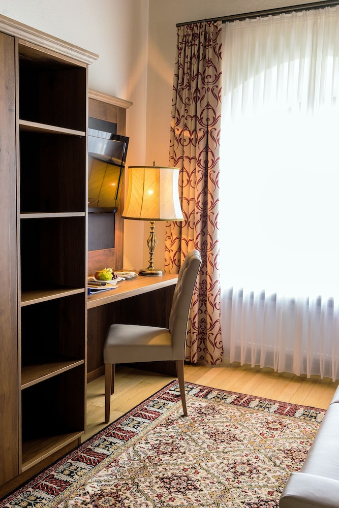 Double Room (Living Area) photo 3