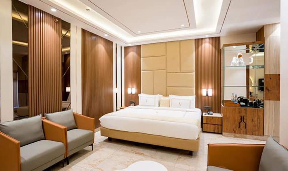 Family Room, 1 King Bed