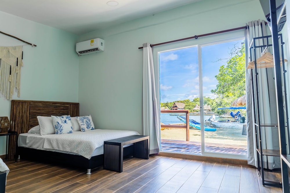 Superior Quadruple Room, Ocean View