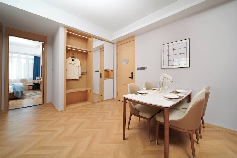 Two-Bedroom Deluxe photo 2