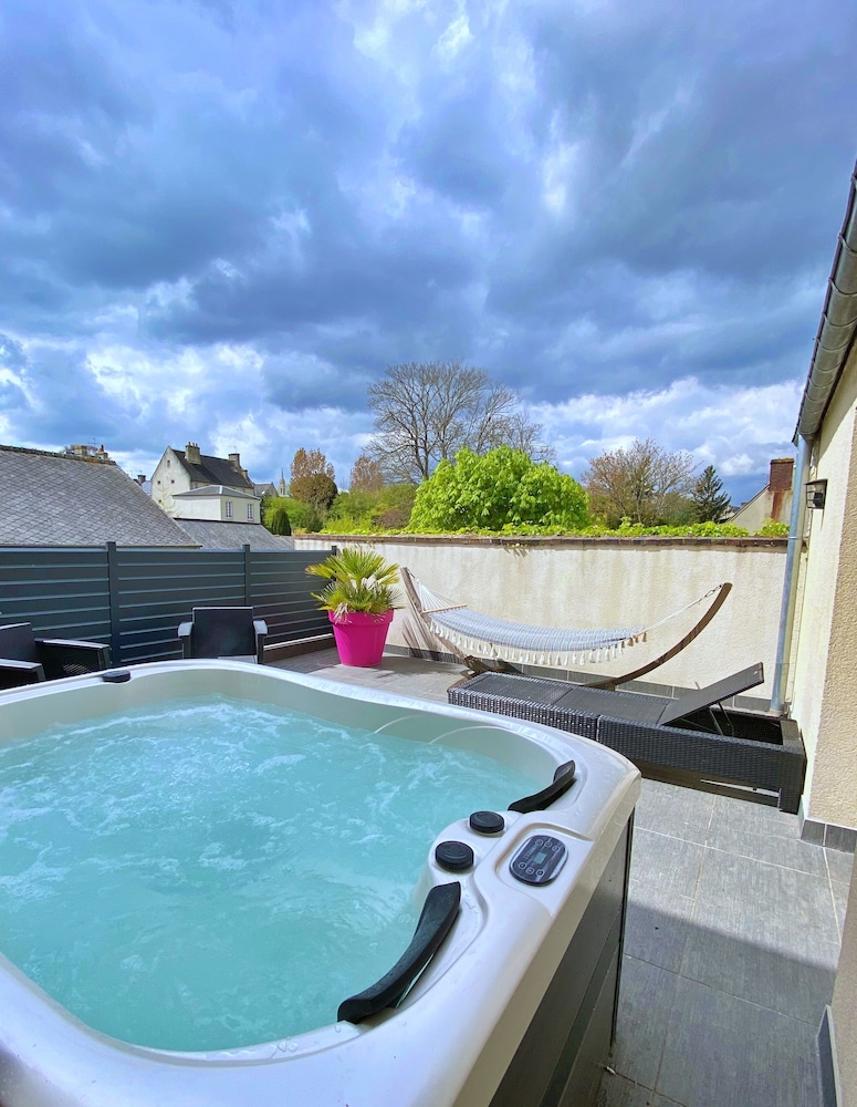 Suite terrasse avec Jacuzzi - Photo 1