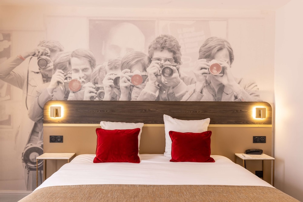 Superior Room, 1 King Bed, Non Smoking (Sofabed is a double bed) - Photo 2