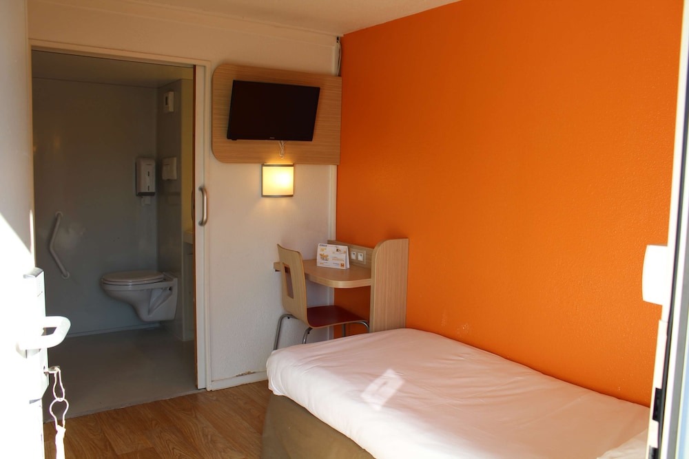 Standard Room, 1 Double Bed - Photo 3