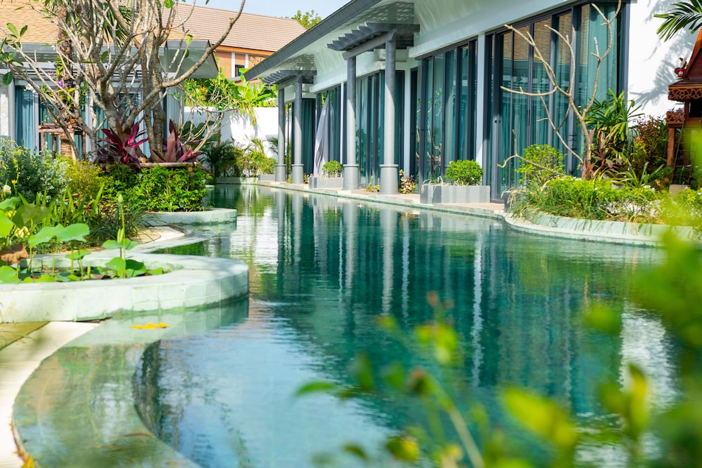 2 Bedrooms Pool Access Villa - Photo 6