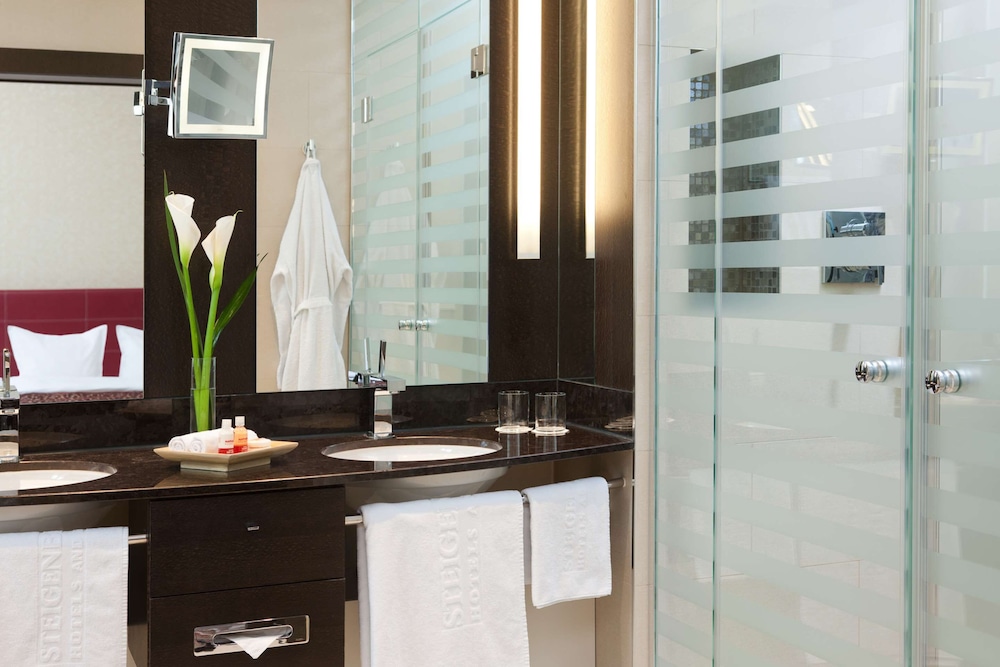 Executive Suite (Junior)