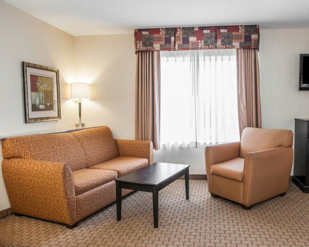 Suite, Multiple Beds, Accessible, Non Smoking - Photo 3