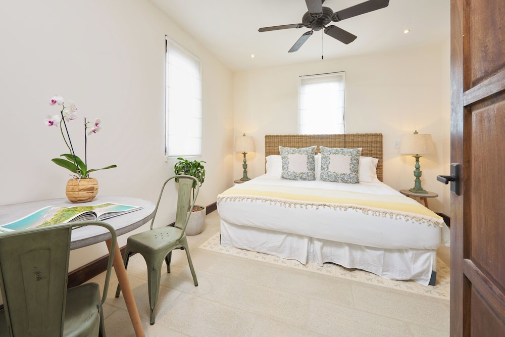Estudio Deluxe, 1 cama King, vista a la ciudad, planta baja (15 Calle Cartagena | 1 habitación | 1 baño)