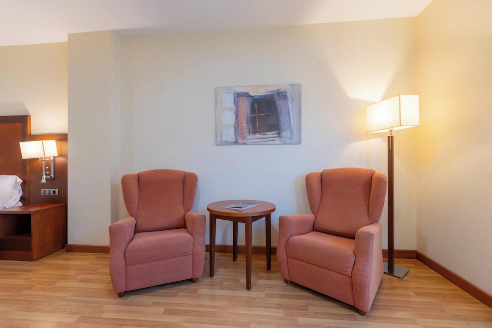 Double Or Twin Room - Photo 5