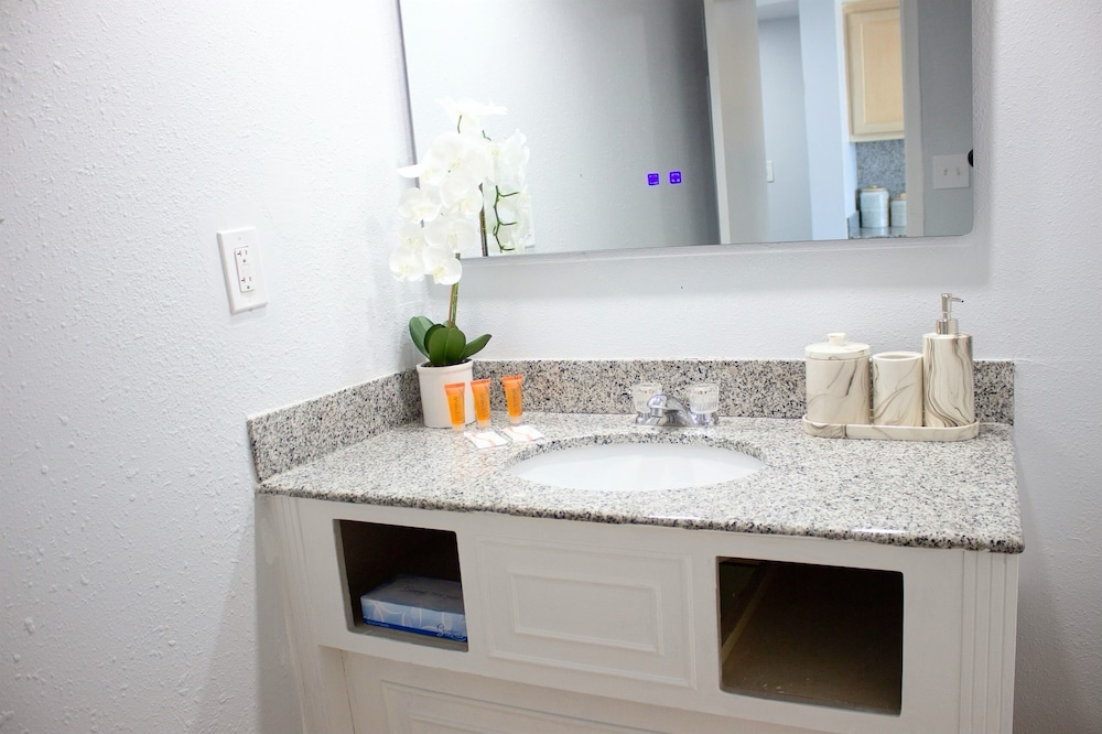 Deluxe Suite, 1 Bedroom, Ocean View, Oceanfront - Photo 22
