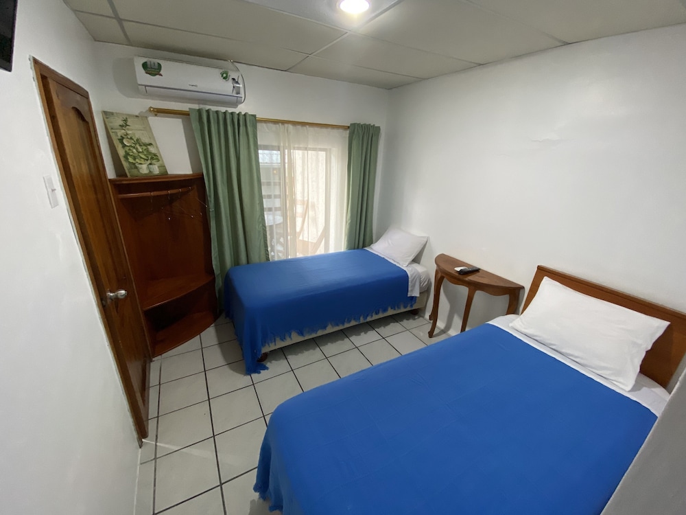 Standard Double or Twin Room photo 3
