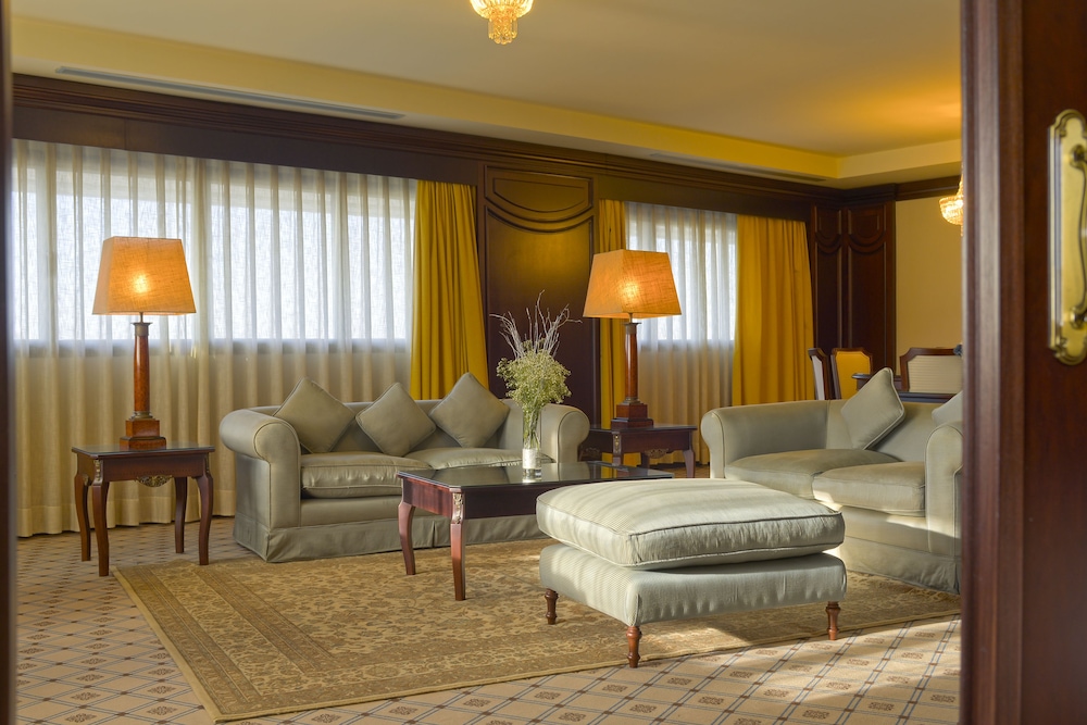 Grand Suite, Hot Tub (Jacuzzi) - Photo 2
